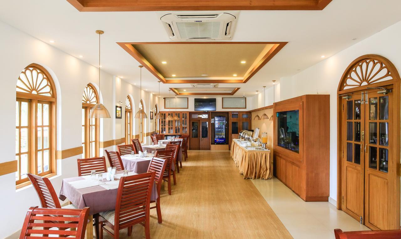 Sea View Resort- Esha Heritage Inn Cherai Beach Exterior foto
